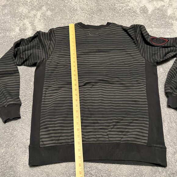 Nike King James Crewneck Sweatshirt Mens Large Lebron James Black Gray Striped - Picture 7 of 10